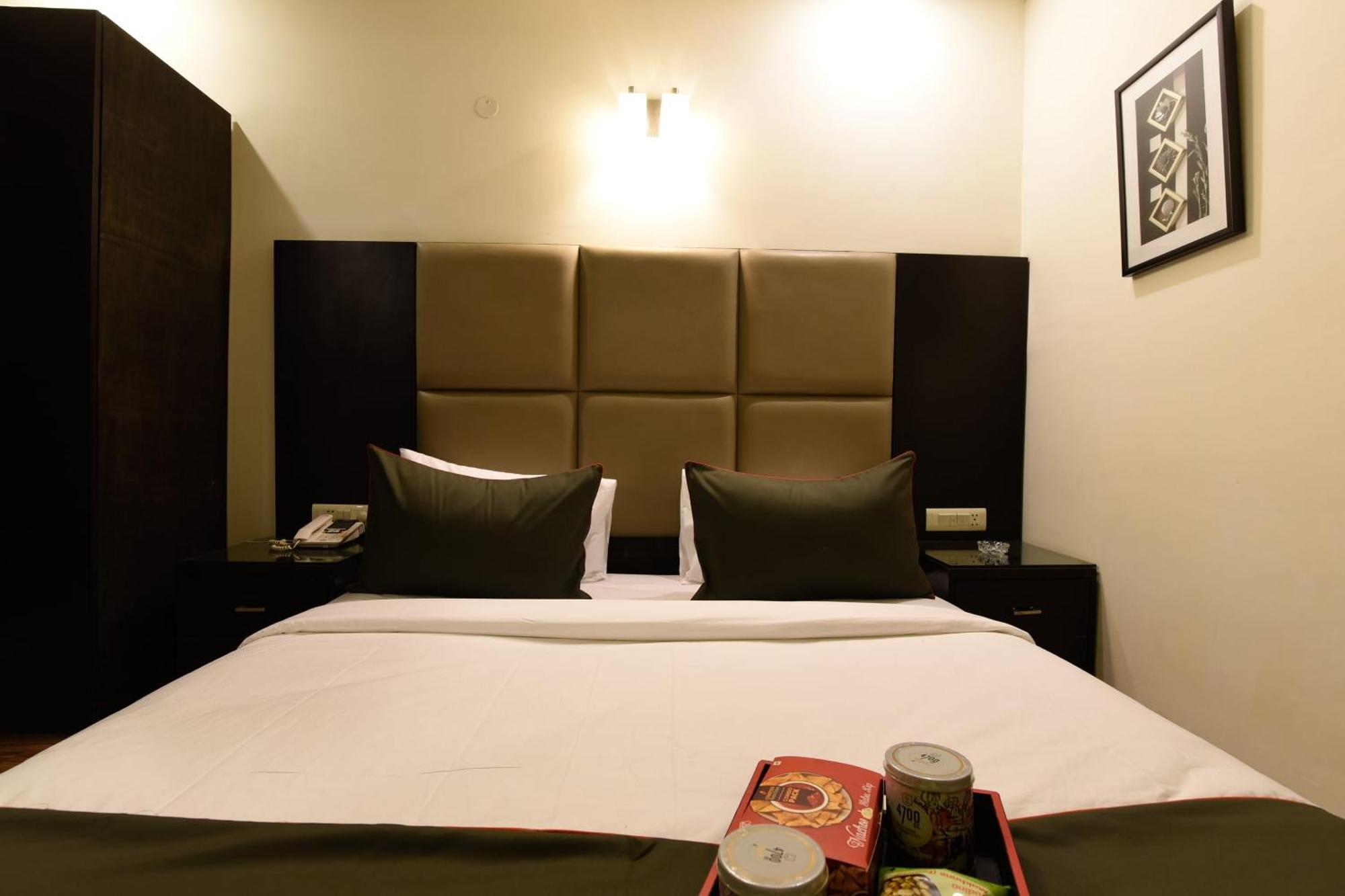 Hotel O Venkata Sai Sadan Mathrusree Nagar Kondapur  Exterior photo